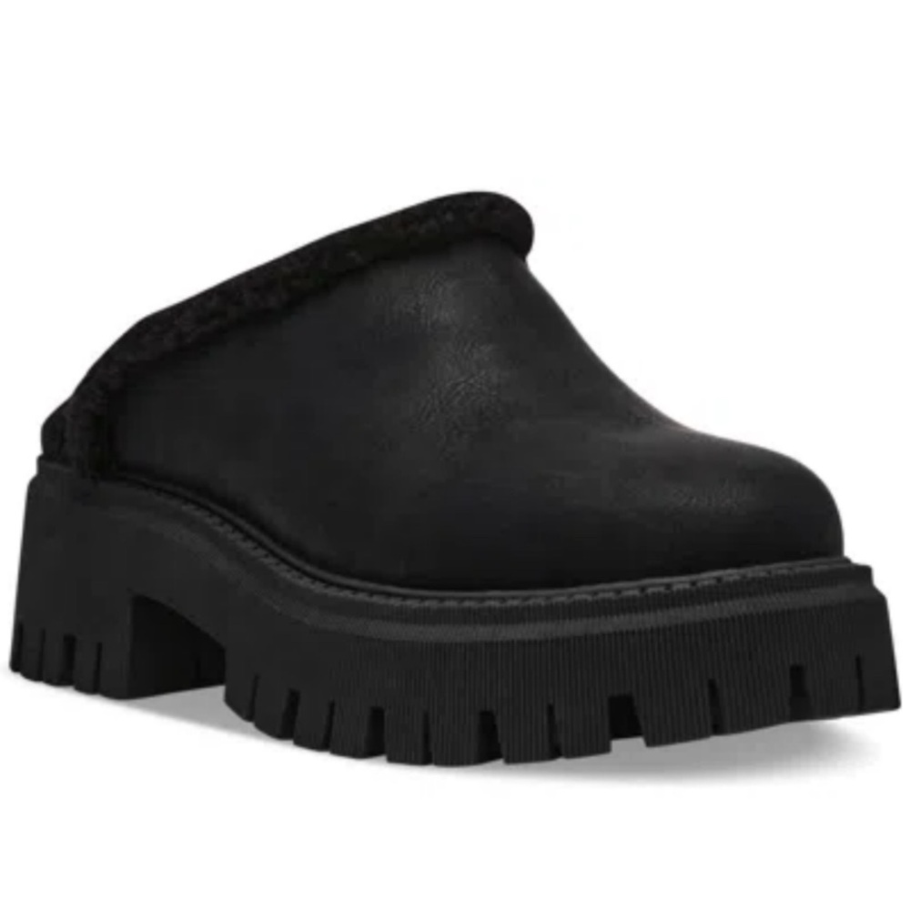 Dolce Vita Gracelyn Cozy Clogs
Size 9.5